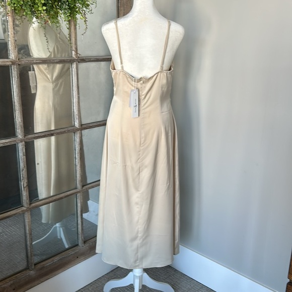 Hers & Mine Marsielle Dress Taupe - Picture 4 of 4